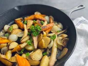 Kořenové zelenina a brambory jako zdravý způsob zahuštění omáčky nebo polévky